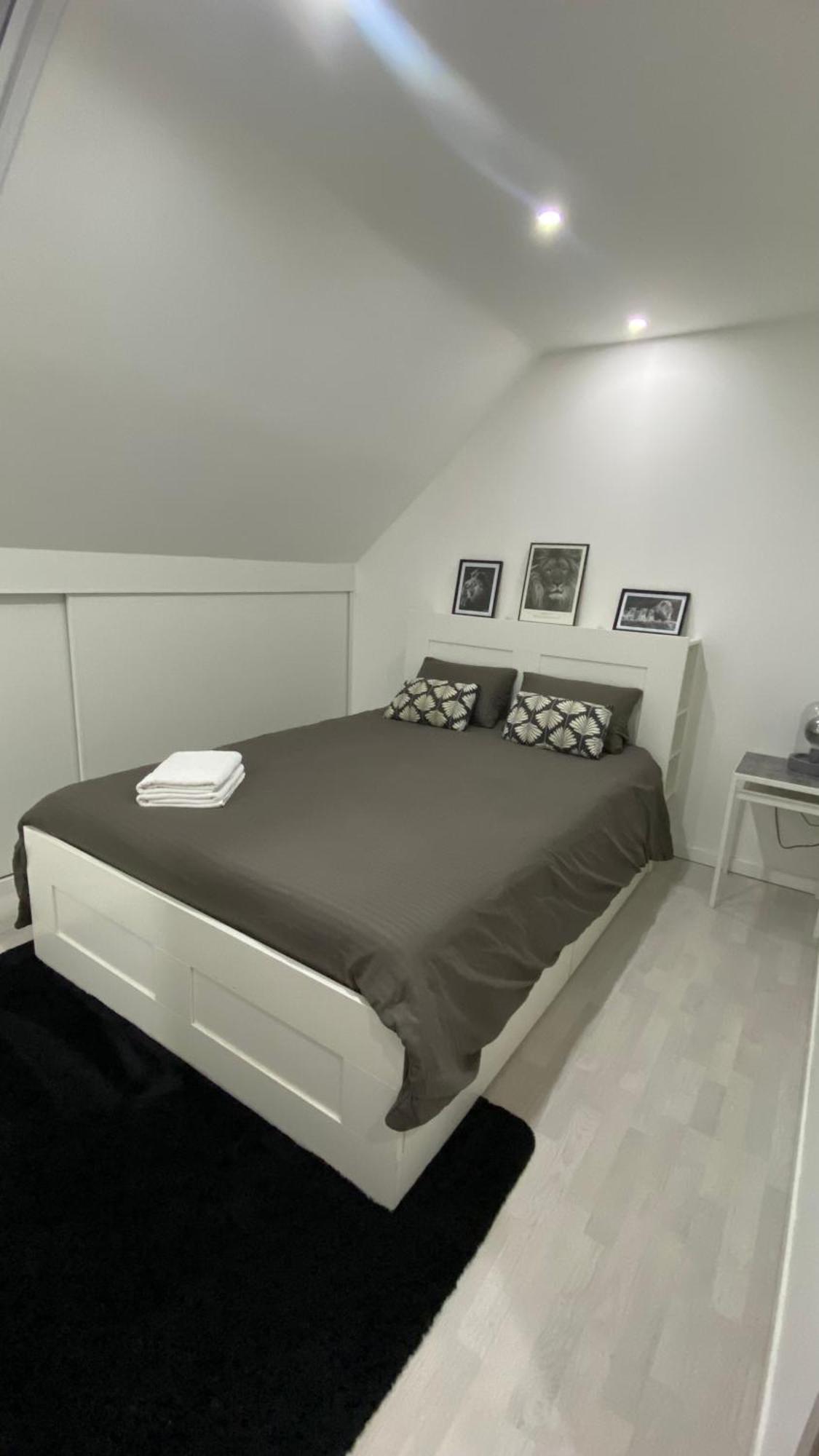 Next2Airport - Appartement House Of Lions Ransart ภายนอก รูปภาพ