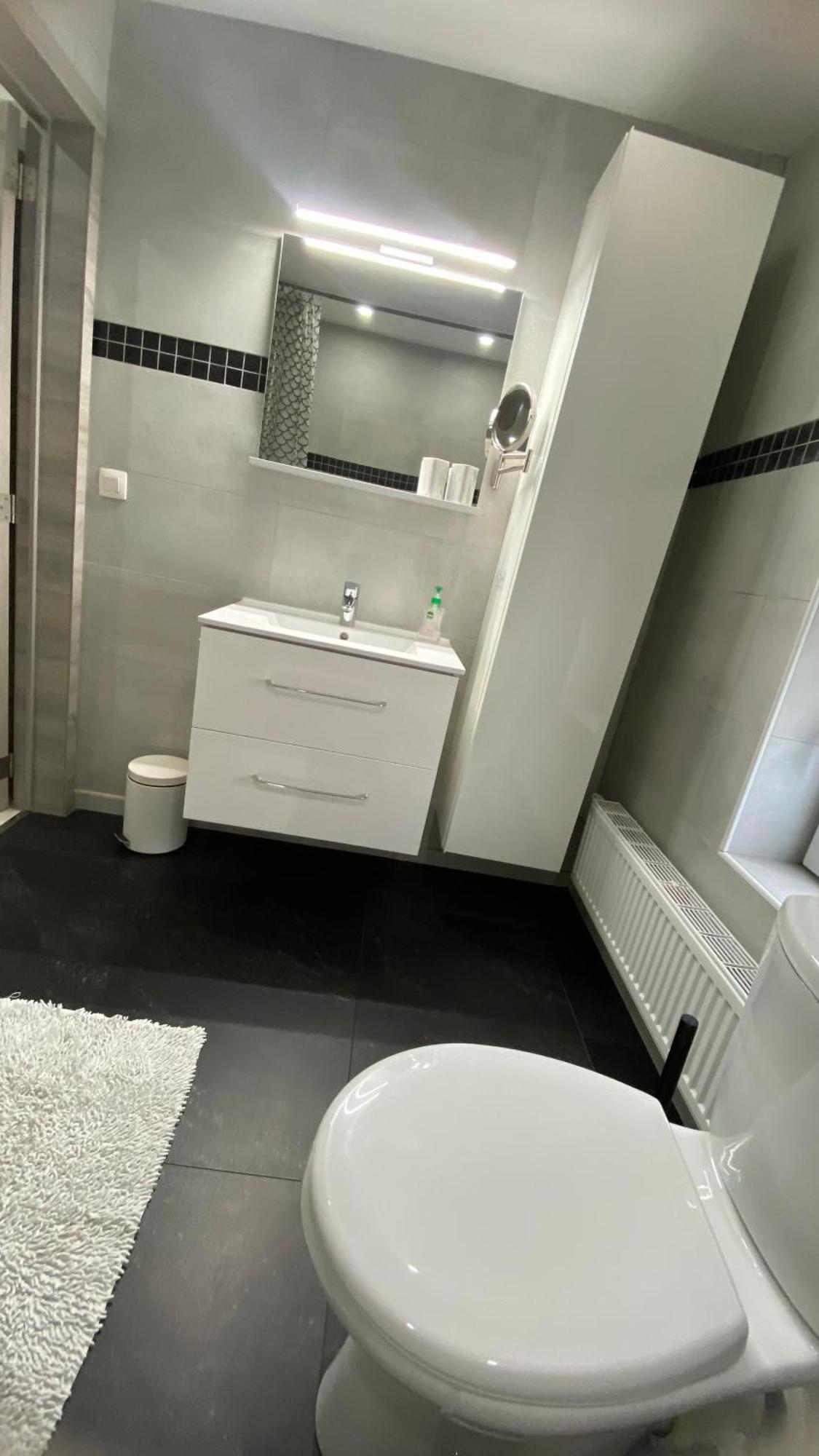 Next2Airport - Appartement House Of Lions Ransart ภายนอก รูปภาพ